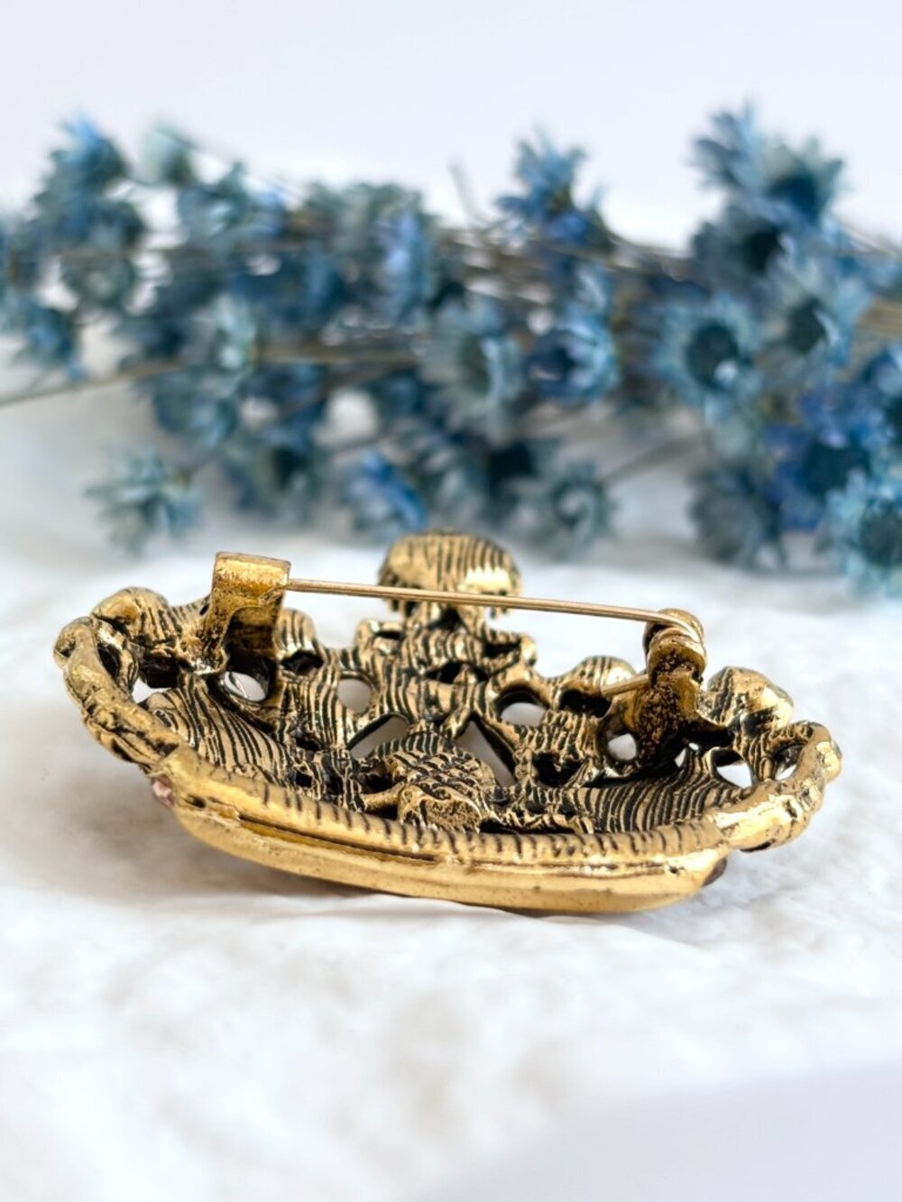 Crown Shaped Champagne Rhinestone Gold Toned Vintage Inspired Brooch | Pin - Picture 6 of 14